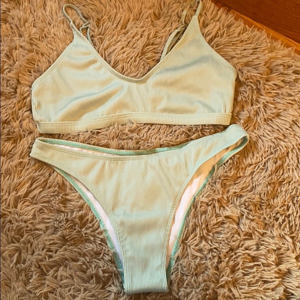 SHEIN bikini set (never worn)